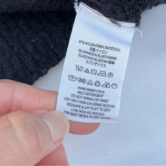 Free people black v neck sweater cropped XSmall - Picture 15 of 15